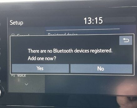 Toyota C-HR 2.0 C-HR Design HEV CVT 5dr 37