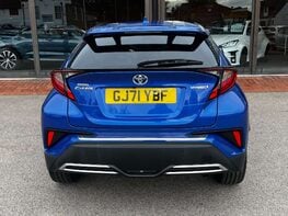 Toyota C-HR 2.0 C-HR Design HEV CVT 5dr 6