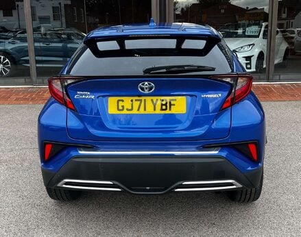 Toyota C-HR 2.0 C-HR Design HEV CVT 5dr 6