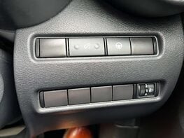 Nissan Juke 1.6 Juke Tekna HEV CVT 5dr 59