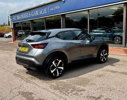 Nissan Juke 1.6 Juke Tekna HEV CVT 5dr 8