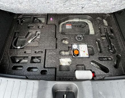 Nissan Juke 1.6 Juke Tekna HEV CVT 5dr 68