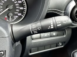 Nissan Juke 1.6 Juke Tekna HEV CVT 5dr 58