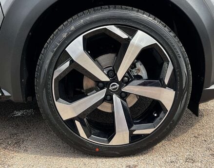 Nissan Juke 1.6 Juke Tekna HEV CVT 5dr 16