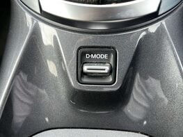 Nissan Juke 1.6 Juke Tekna HEV CVT 5dr 52