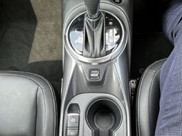 Nissan Juke 1.6 Juke Tekna HEV CVT 5dr 54