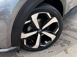 Nissan Juke 1.6 Juke Tekna HEV CVT 5dr 3