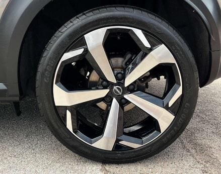 Nissan Juke 1.6 Juke Tekna HEV CVT 5dr 14