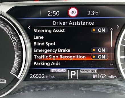 Nissan Juke 1.6 Juke Tekna HEV CVT 5dr 27