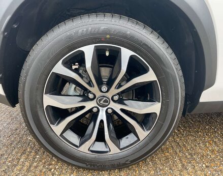 Lexus NX 2.5 NX 300h F Sport CVT 4WD 5dr 15