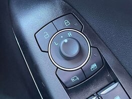 Ford Puma 1.0 PUMA ST-LINE X MHEV AUTO 5dr 61