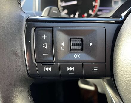 Nissan Qashqai 1.3 Qashqai Acenta Premium T MHEV CVT 5dr 62