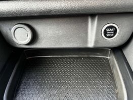 Nissan Qashqai 1.3 Qashqai Acenta Premium T MHEV CVT 5dr 57