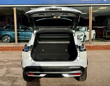 Nissan Qashqai 1.3 Qashqai Acenta Premium T MHEV CVT 5dr 74