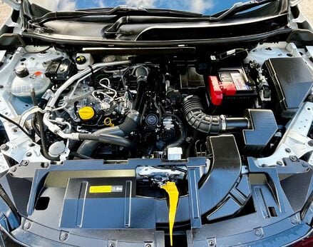 Nissan Qashqai 1.3 Qashqai Acenta Premium T MHEV CVT 5dr 7