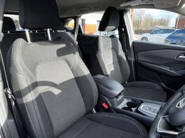 Nissan Qashqai 1.3 Qashqai Acenta Premium T MHEV CVT 5dr 71