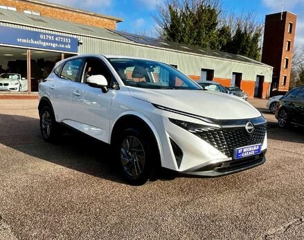 Nissan Qashqai 1.3 Qashqai Acenta Premium T MHEV CVT 5dr 4