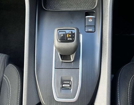 Nissan Qashqai 1.3 Qashqai Acenta Premium T MHEV CVT 5dr 61