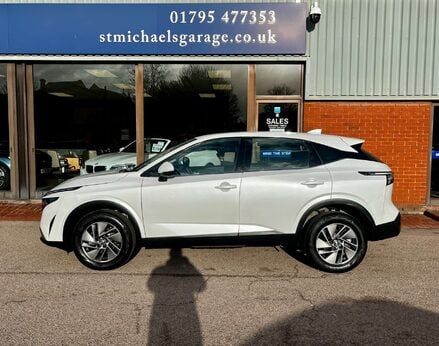 Nissan Qashqai 1.3 Qashqai Acenta Premium T MHEV CVT 5dr 11