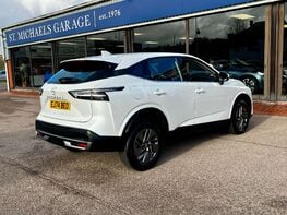 Nissan Qashqai 1.3 Qashqai Acenta Premium T MHEV CVT 5dr 8