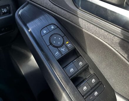 Nissan Qashqai 1.3 Qashqai Acenta Premium T MHEV CVT 5dr 70