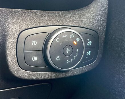 Ford Fiesta 1.0 Fiesta Active X T Auto 5dr 55