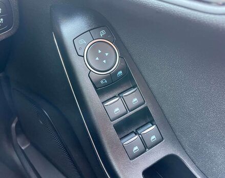 Ford Fiesta 1.0 Fiesta Active X T Auto 5dr 56