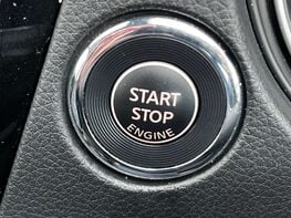 Nissan Qashqai 1.3 Qashqai N-Motion DiG-T 5dr 55