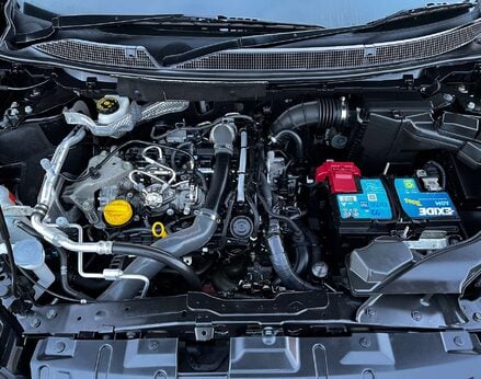 Nissan Qashqai 1.3 Qashqai N-Motion DiG-T 5dr 7