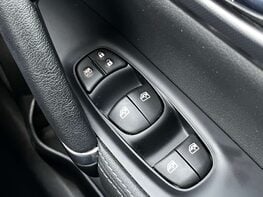 Nissan Qashqai 1.3 Qashqai N-Motion DiG-T 5dr 62