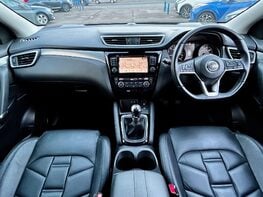 Nissan Qashqai 1.3 Qashqai N-Motion DiG-T 5dr 2