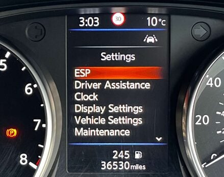 Nissan Qashqai 1.3 Qashqai N-Motion DiG-T 5dr 37