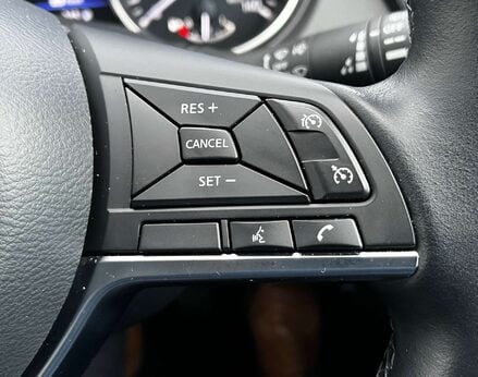 Nissan Qashqai 1.3 Qashqai N-Motion DiG-T 5dr 57