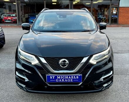Nissan Qashqai 1.3 Qashqai N-Motion DiG-T 5dr 5
