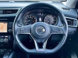 Nissan Qashqai 1.3 Qashqai N-Motion DiG-T 5dr 20