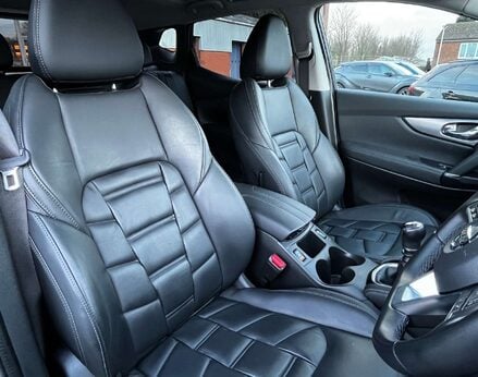 Nissan Qashqai 1.3 Qashqai N-Motion DiG-T 5dr 63