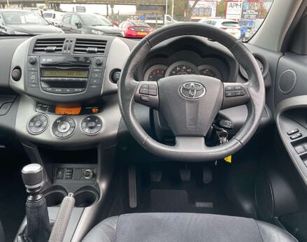 Toyota Rav4 2.2 RAV4 XT-R D-4D 4WD 5dr 18