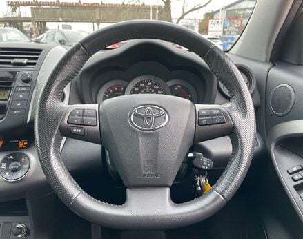 Toyota Rav4 2.2 RAV4 XT-R D-4D 4WD 5dr 19