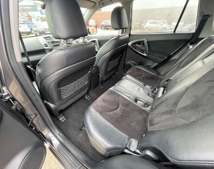 Toyota Rav4 2.2 RAV4 XT-R D-4D 4WD 5dr 42