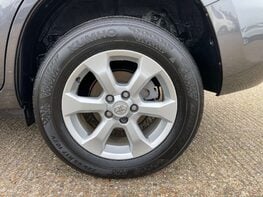 Toyota Rav4 2.2 RAV4 XT-R D-4D 4WD 5dr 13