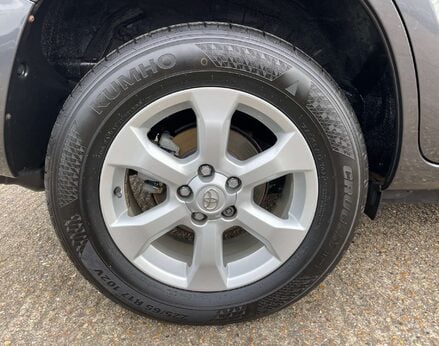 Toyota Rav4 2.2 RAV4 XT-R D-4D 4WD 5dr 15