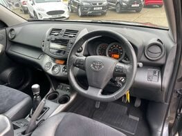 Toyota Rav4 2.2 RAV4 XT-R D-4D 4WD 5dr 17
