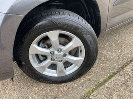 Toyota Rav4 2.2 RAV4 XT-R D-4D 4WD 5dr 3