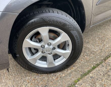 Toyota Rav4 2.2 RAV4 XT-R D-4D 4WD 5dr 3