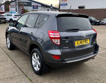 Toyota Rav4 2.2 RAV4 XT-R D-4D 4WD 5dr 8