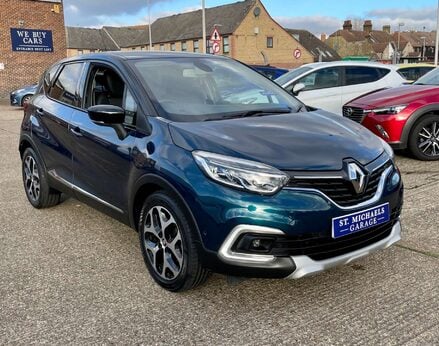 Renault Captur 1.3 Captur GT Line TCe Auto 5dr 4