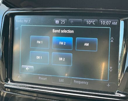 Renault Captur 1.3 Captur GT Line TCe Auto 5dr 33