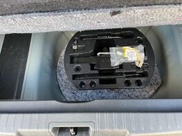 Renault Captur 1.3 Captur GT Line TCe Auto 5dr 64