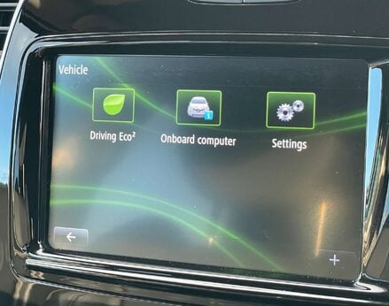 Renault Captur 1.3 Captur GT Line TCe Auto 5dr 36