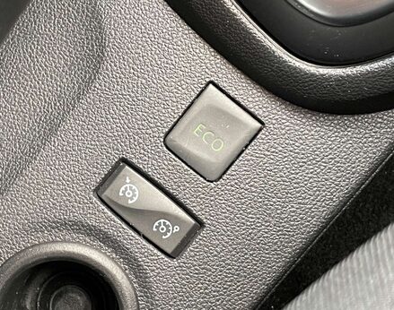 Renault Captur 1.3 Captur GT Line TCe Auto 5dr 45